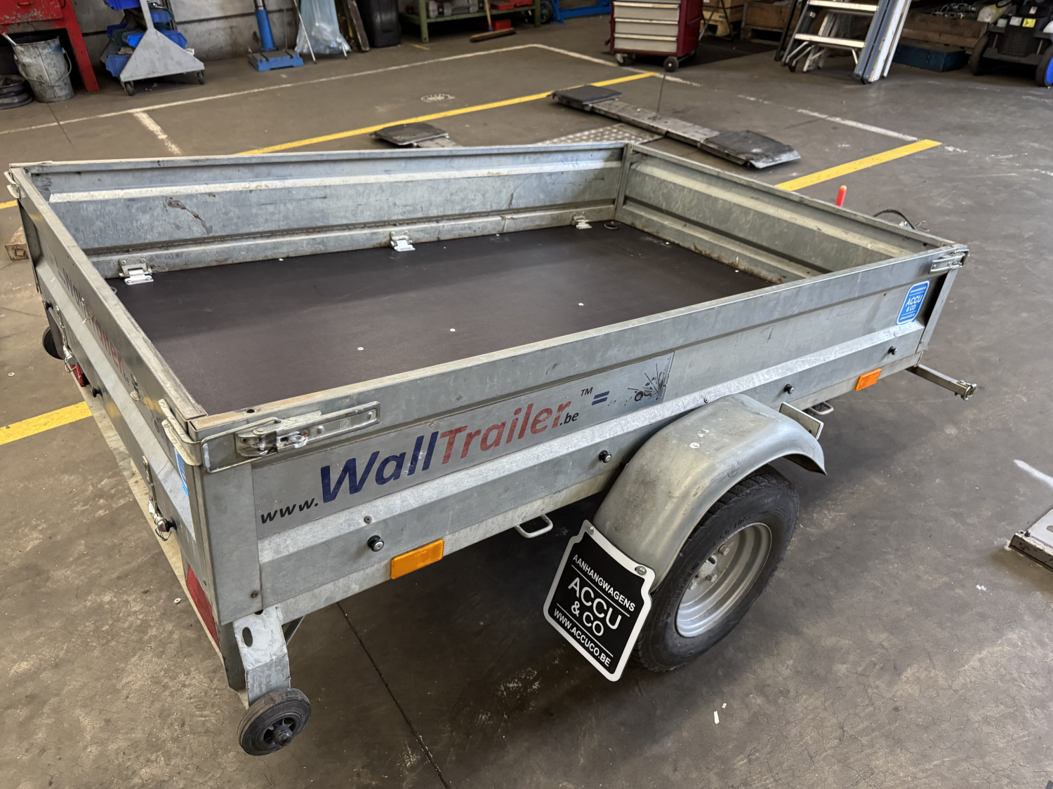 Wall-trailer / 750 kg met loofrekken / 1m84 x 1m18