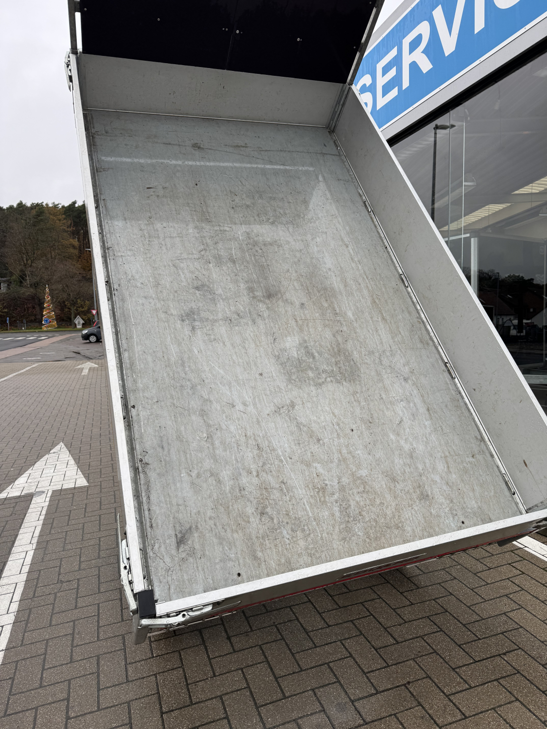 2m60 x 1m50 x 30cm achterwaardse kipper | 2000 kg