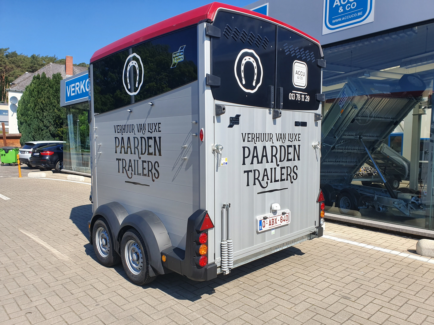 2 Paardentrailer HBX511