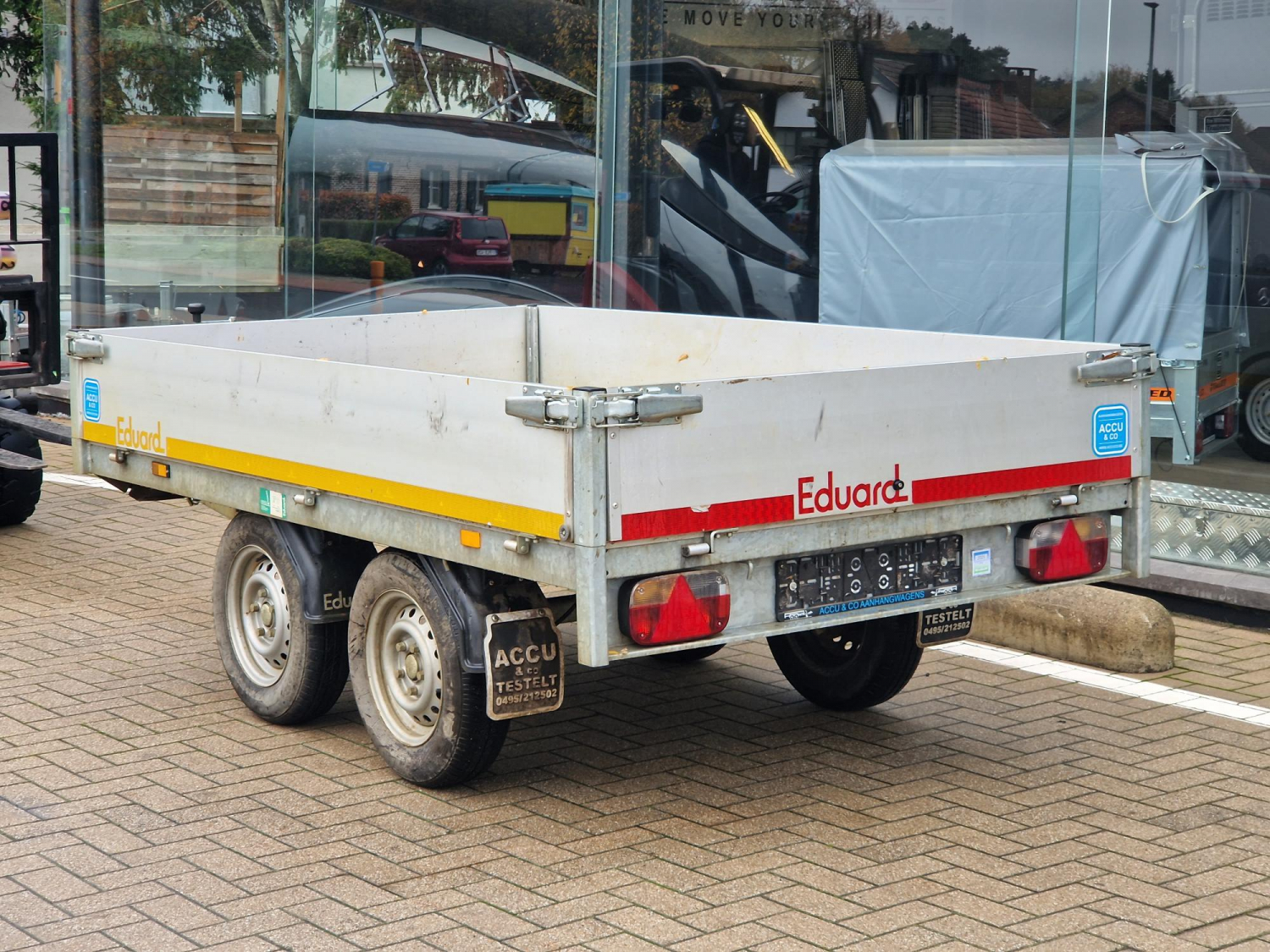 2m60 x 1m50 x 30 cm | Plateau aanhangwagen Eduard 2000 kg